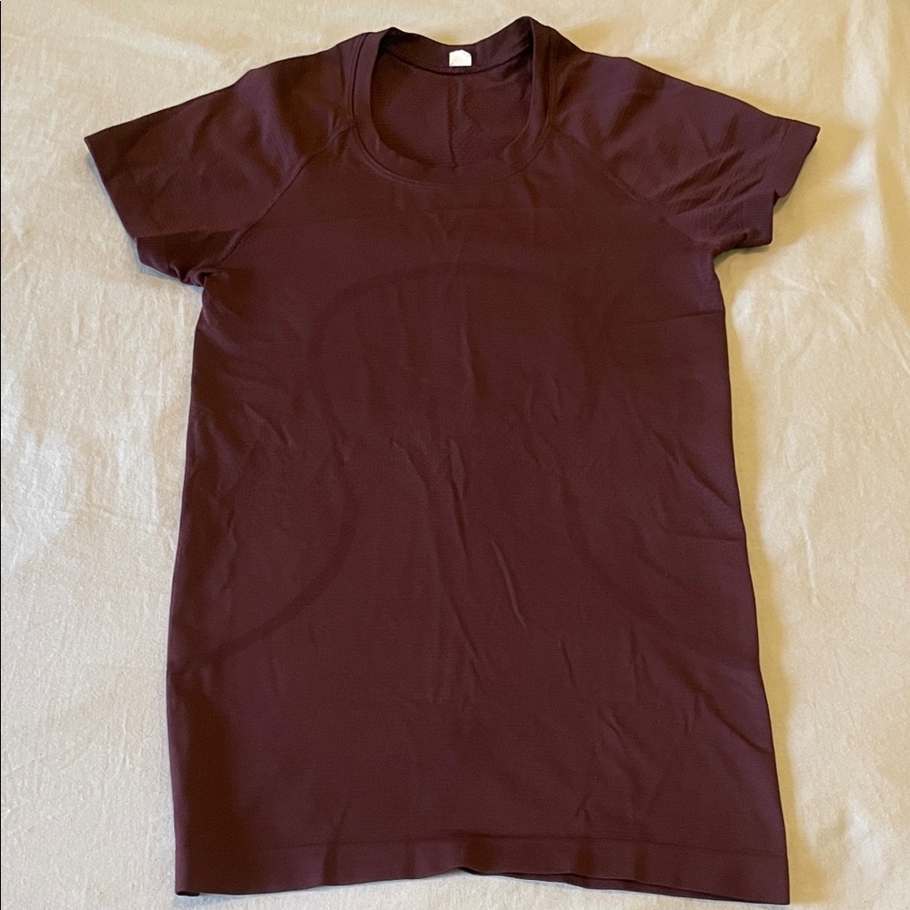 Lululemon swiftly tech shirt burgundy